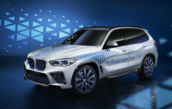 BMW details fuel cell plans